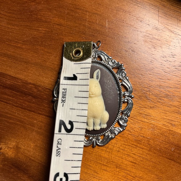 Rabbit 🐰🎩 Cameo Necklace Angry Bunny Victorian Pendant Goth Old-world Woodland - Picture 4 of 8